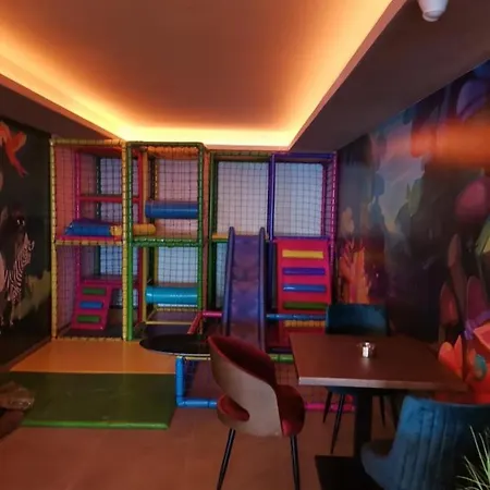 Apartment Comfy Corner N Lux 55 Milmari