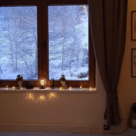Comfy Corner N Lux 55 Milmari Apartment