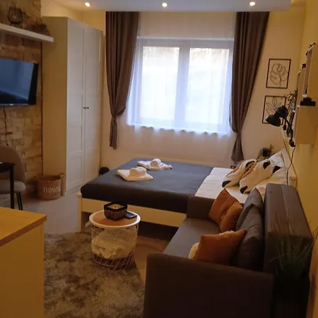 Comfy Corner N Lux 55 Milmari Apartment