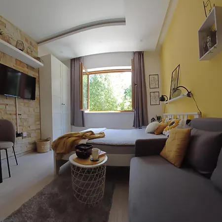 Comfy Corner N Lux 55 Milmari Apartment