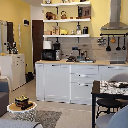 Apartment Comfy Corner N Lux 55 Milmari